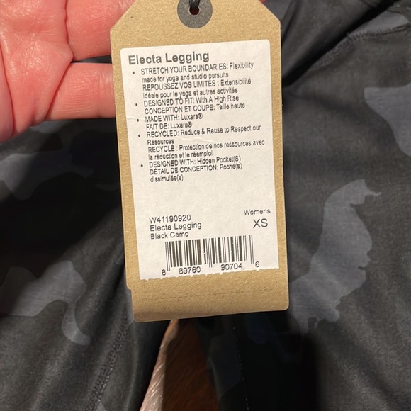 Prana NWT Electa Legging Black Camo XS - Picture 3 of 7